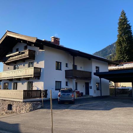 Fruehstueckspension & Appartements Eugenie Kitzbühel Kültér fotó