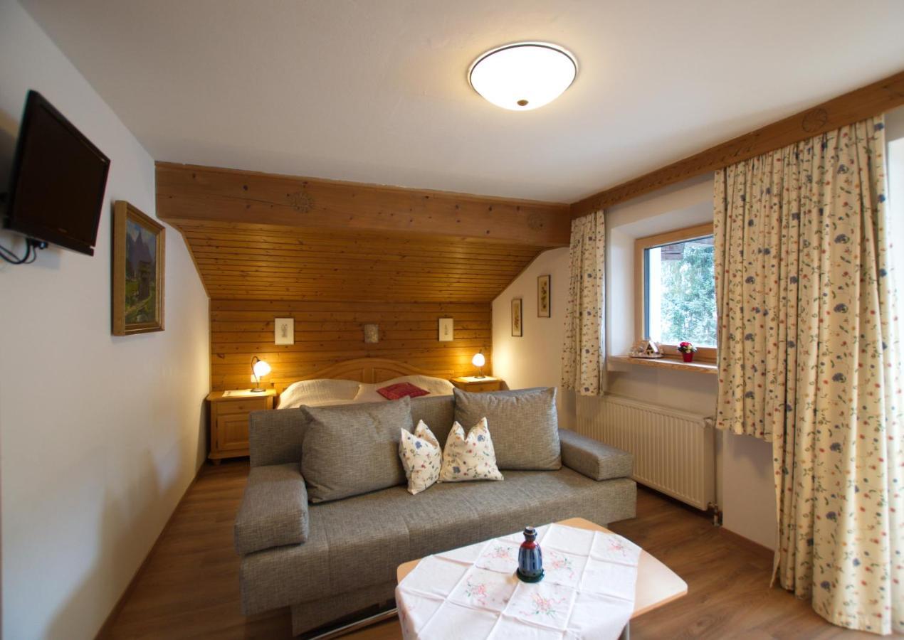 Fruehstueckspension & Appartements Eugenie Kitzbühel Kültér fotó